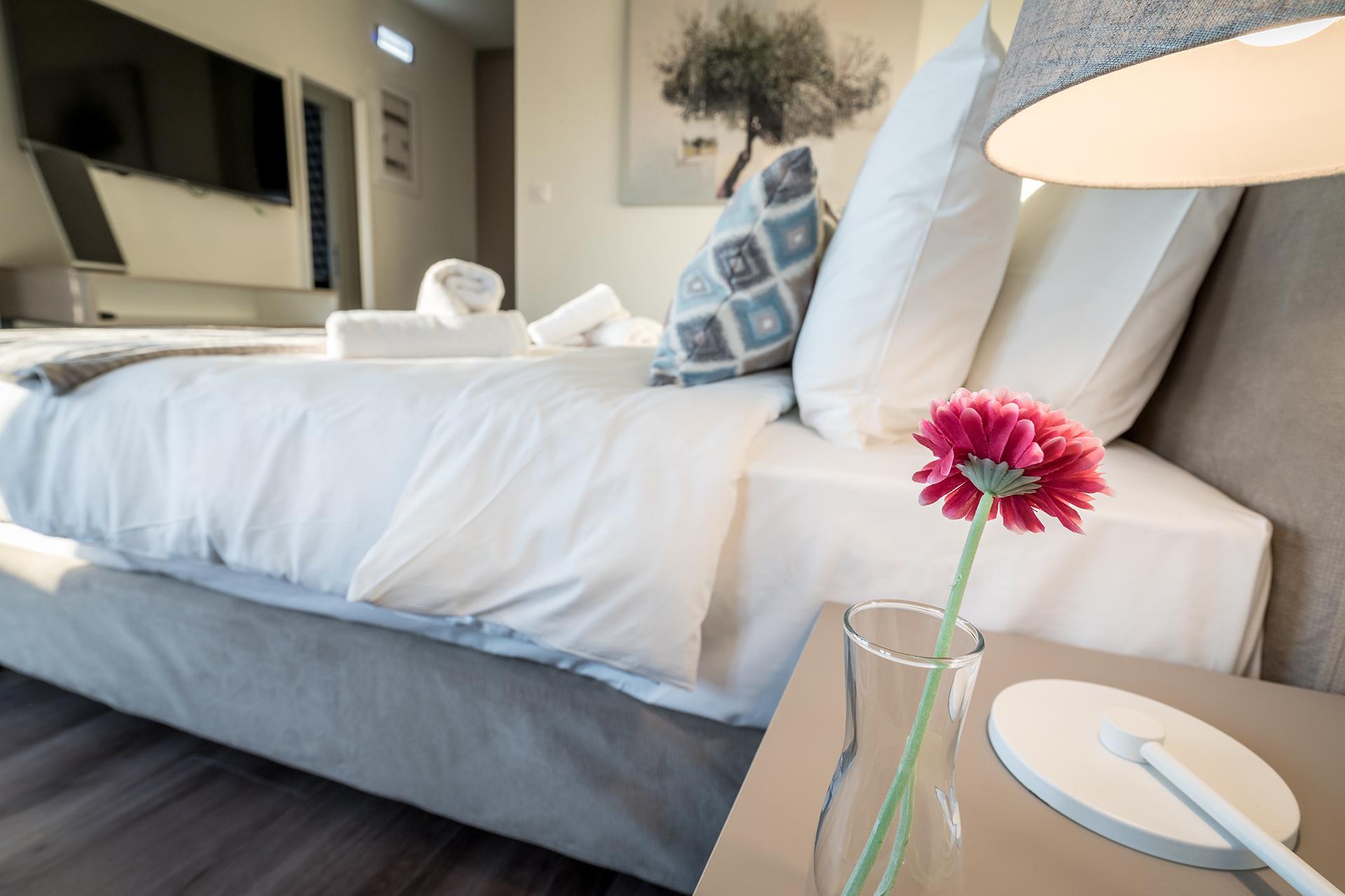 Urban Nest - Suites & Apartments Athena Bagian luar foto