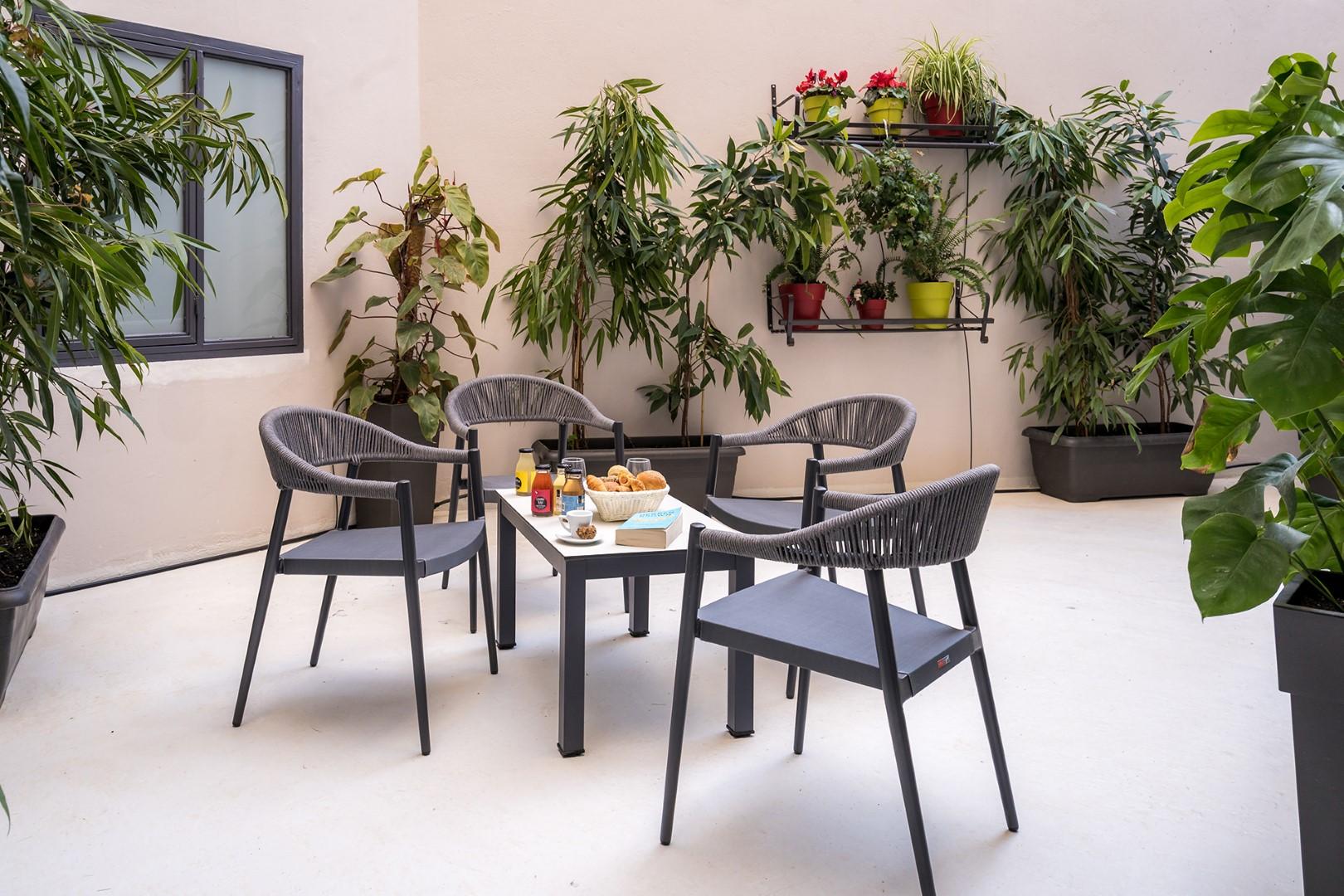 Urban Nest - Suites & Apartments Athena Bagian luar foto