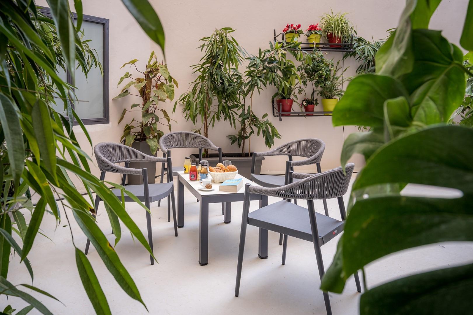 Urban Nest - Suites & Apartments Athena Bagian luar foto
