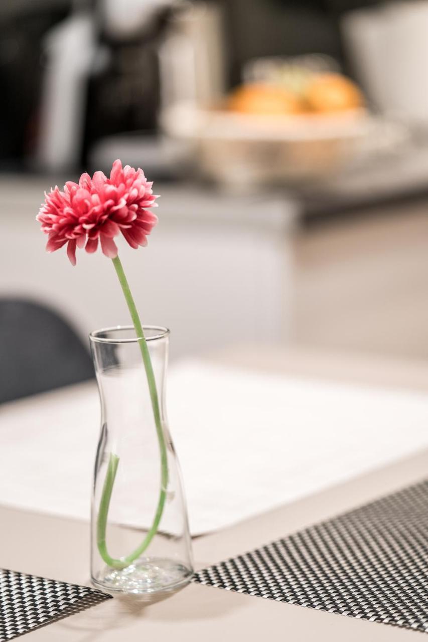 Urban Nest - Suites & Apartments Athena Bagian luar foto