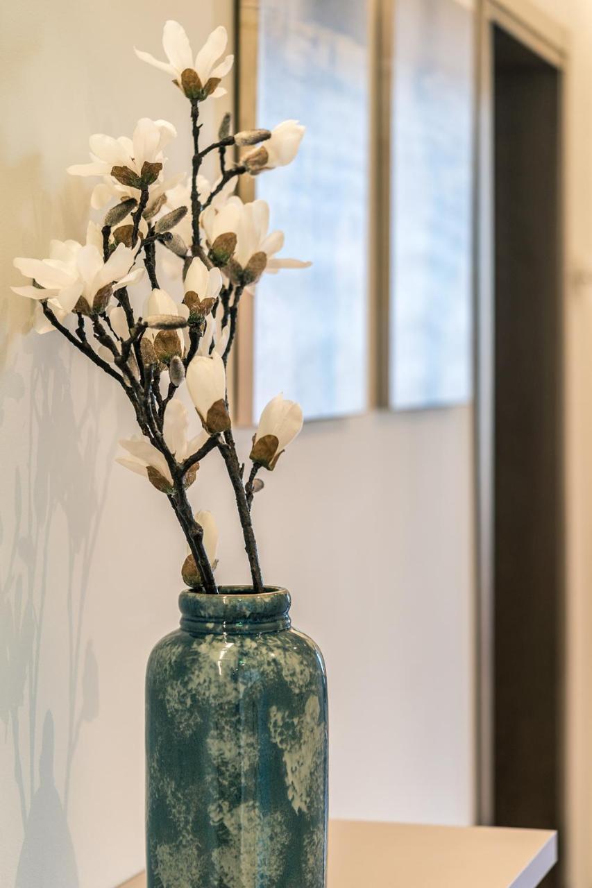 Urban Nest - Suites & Apartments Athena Bagian luar foto